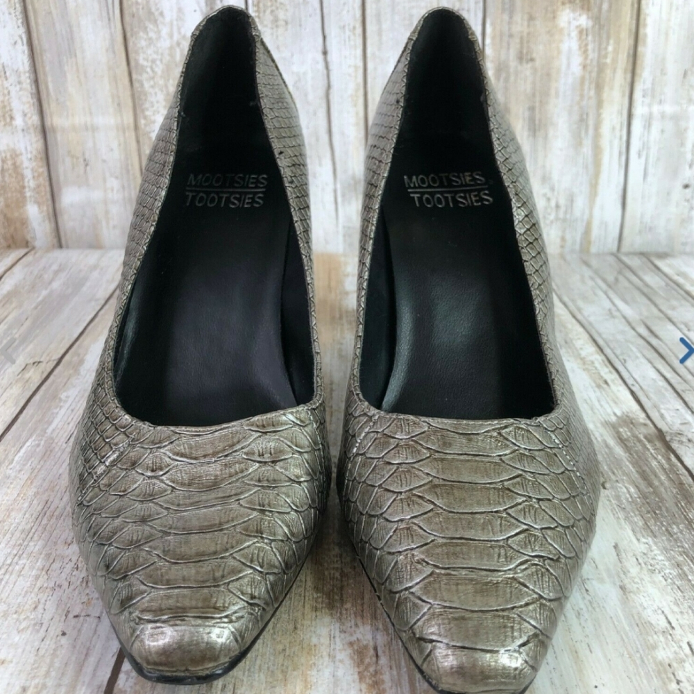 Mootsie Toosie Heels Size 8.5 Bronzed Snakeskin - Picture 5 of 9